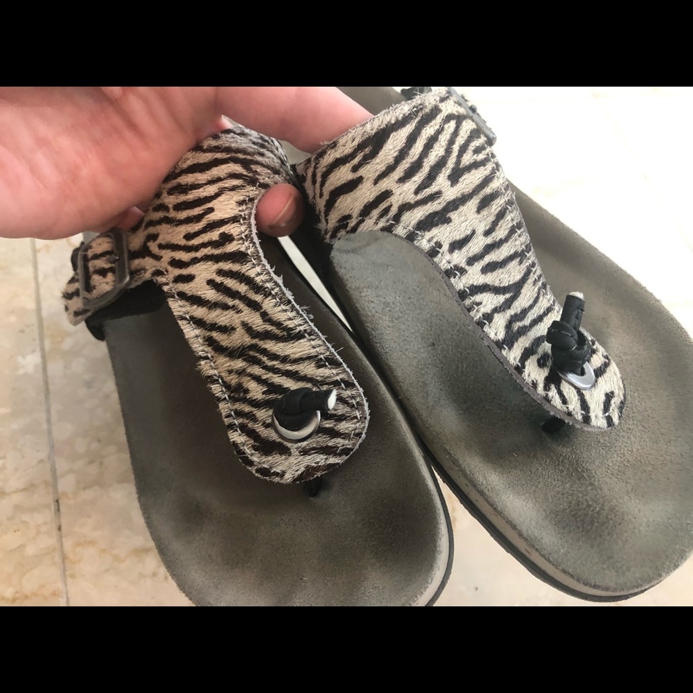 Fly Foot Zebra Print Comfy Sandals SZ 38